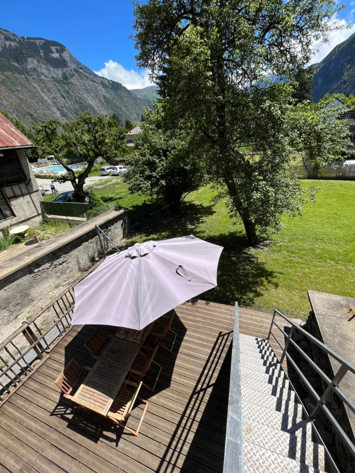 Spacious Town House In The Center Of D'oisans Holiday home Le Bourg-d'Oisans